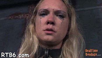 Ramrod torture for beauty'_s cunt