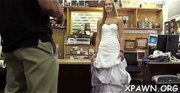 Fascinating dilettante sucking dick