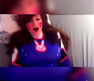 Milkymoe estrenando cosplay