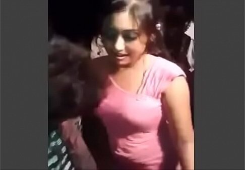 Bhojpuri sexy dance