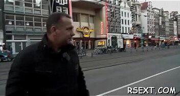 Chap gets dick sucked