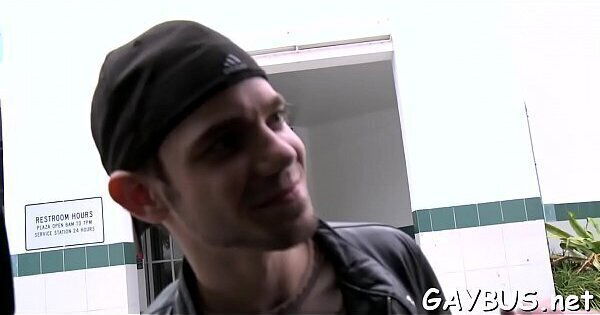 Lusty oral-job with homosexual