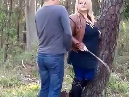 Coroa branquinha trasando mato Amador