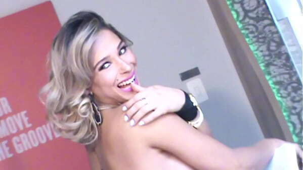 Bianca Hills tsbrazilian