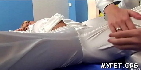 Bossy playgirl gets happy