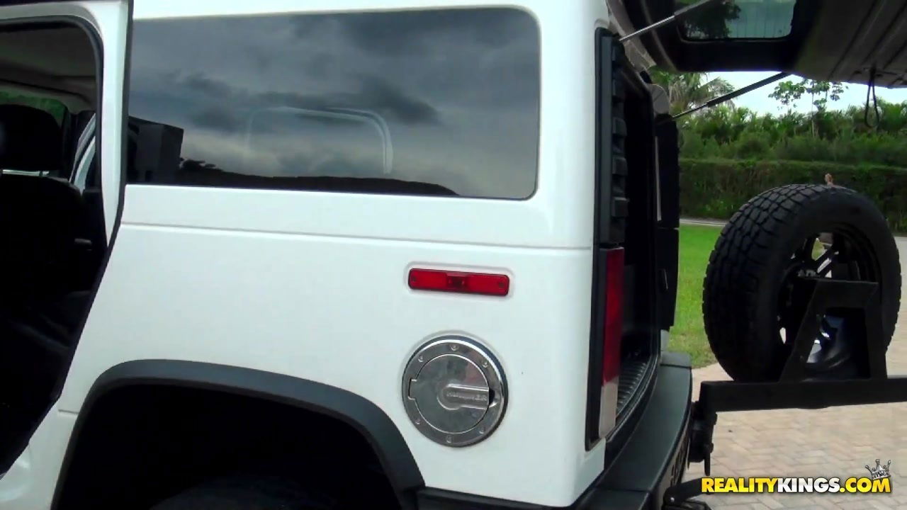 MilfHunter - Bed head