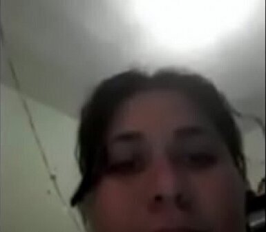 gordita buena muestra pechos