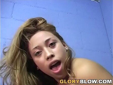 Latina Jelice Pleases Gloryhole