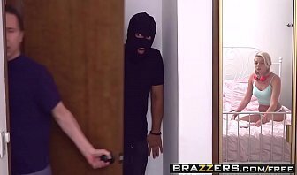 Brazzers - Teens Like It Big - Tiffany Watson and Jessy Jones - A Burglar Fucked My Daughter