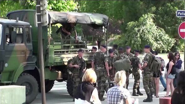 cute girl fucked guys with dicks public Paris Eiffel Tower