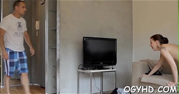 Young honey rides crock