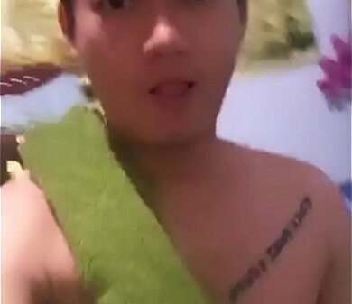 Trai mang h&iacute_t