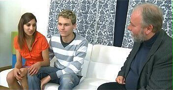 Worthy young playgirl rides old rod