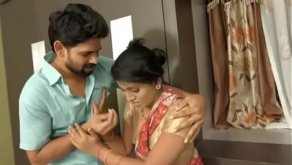 Kaamwali saath with Servant