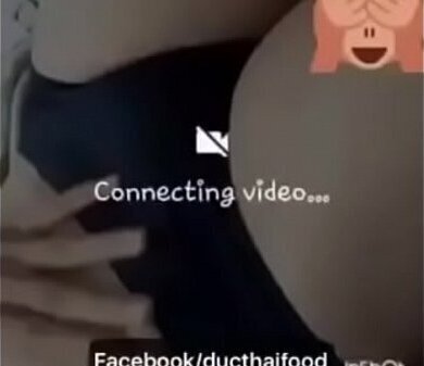 Hồng Th&aacute_i Ho&agrave_ng show h&agrave_ng