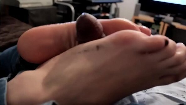 Erin Duval Small footjob