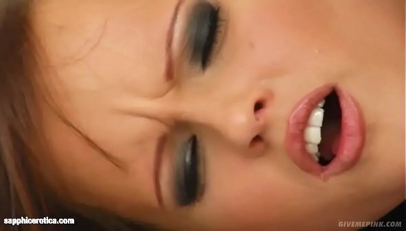 SapphiX presents gitlmasturbating
