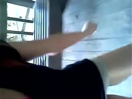 Millie Acera Twerking don'_t stop