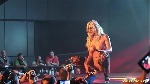 busty german Milf lapdance stage