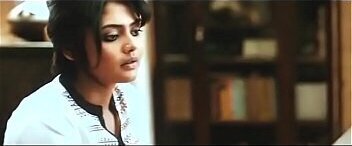 Bengali Actress Saayoni Ghosh Smooch tongue sucking