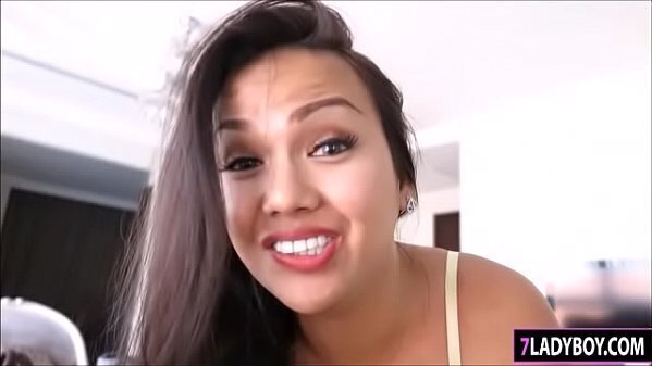 Voluptuous Ladyboy Blowjob Masturbating