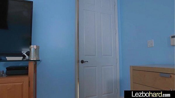 Young Girls (Jade Dylan &amp_ Aubrey Rose) Play front Camera mov-17