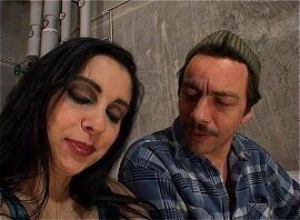 Kundin fickt Handwerker im Keller - Women fucks the worker Porno Ralle