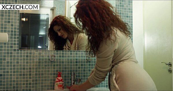 Reina Pornero MILF Shower XCZECH.com