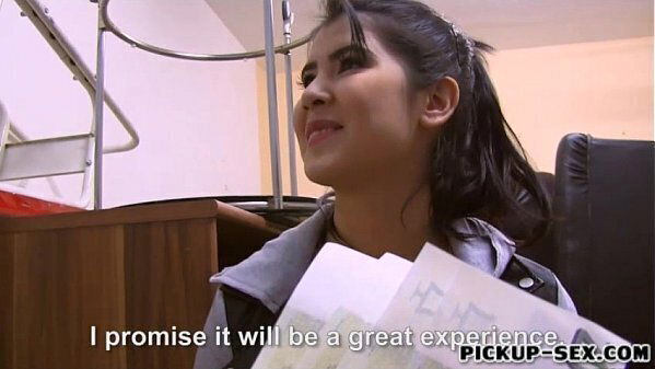 Amateur Czech fucked some cash