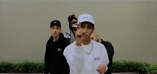 LOWCLIQUEWORLD (Cypher)- Pimpo$o Seith&egrave_n Rasta Young