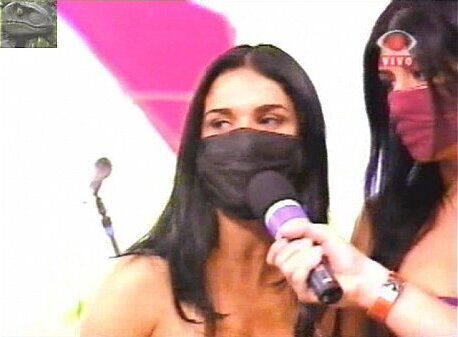 Striptease Ariane Latuf &amp_ Tatiane Biscesto Proibidas Funk