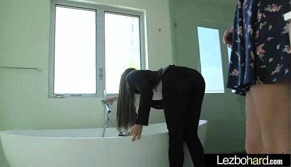 (Kenna James &amp_ Aspen Rae) Horny Girls Make Action Scene movie-19