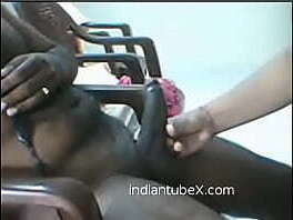 Andhra Pradesh mature aunty exposed naked beauty