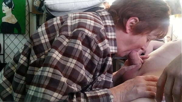 60yo Mother gives Blowjob Real 30yo