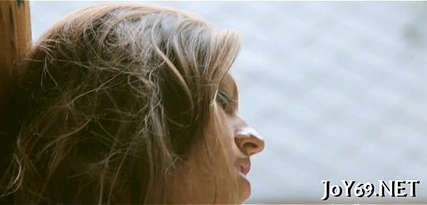 gets happy solo play