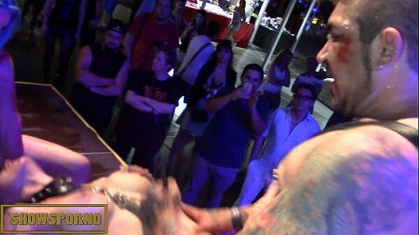 Redhead bluehead girls threesome