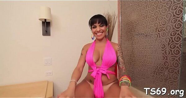 Phat lady-man masturbates roughly