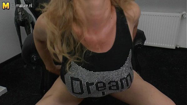 Mature Mother Masturbating Watching Xhamster- Free Porn