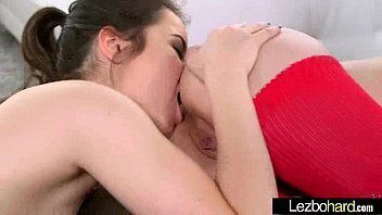 Between Teen Cute Lovely Lesbians Girls (Bobbi Dylan &amp_ Kylie Quinn) movie-08