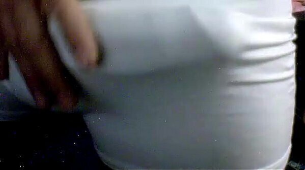 Mostrando volume gozando