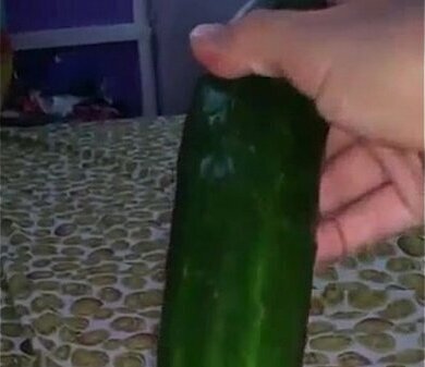 masturbandose pepino.