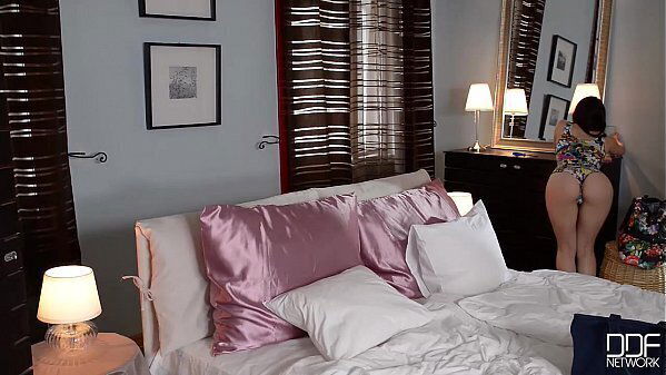 Network-Burglar captured fucked Lucy Heart Valentina Nappi