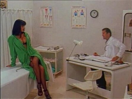 Hot Venere Bianca in sexy lingerie fucked in a doctor'_s visit