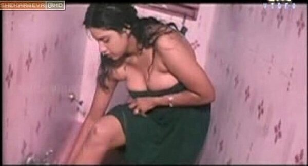 Aunty Nude Shower