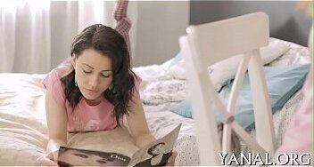 Tight wazoo hole gets hammered