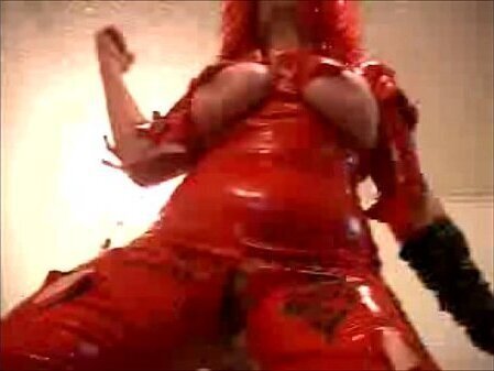 STRIPPER &quot_HELL GIRL&quot_