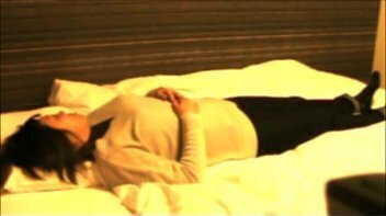 夜の催眠セラピー（hypno orgasm)中イキ連続オーガズム