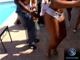 Kinky girls Gina Jolie, Isabella, Jamie Brooks friends toying each other