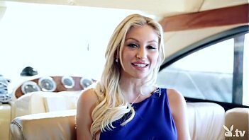 Playboy Cybergirl Year, S1e2