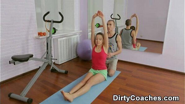 Little Foxy Slut Gets Eaten Then Fucked Nice Coach